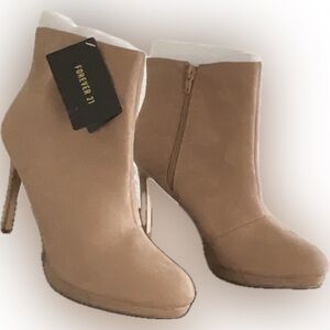 Forever 21 “Kpartie” Women’s Ankle Boot in Tan Faux Suede with 4” Stiletto Heel